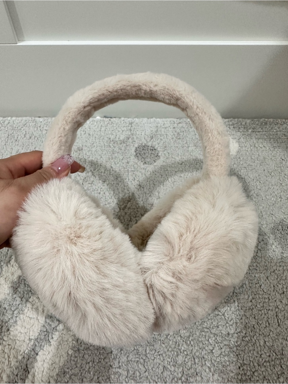 Women's Fluffy Faux Fur Earmuffs Cream Beige Plush Winter Ear Warmers Solid